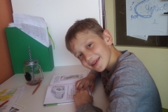 Tomášek čte