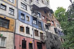 13.-Hunderstwasserhaus